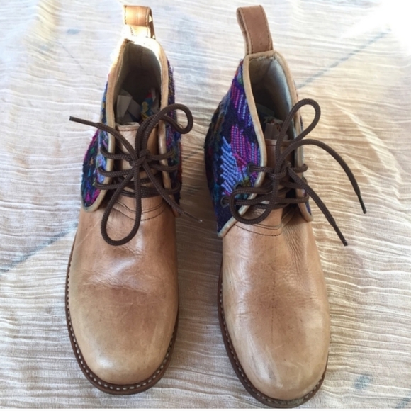 Absolutely Incredible Vintage Embroidered Ankle Boots from Guatemala - Picture 2 of 8